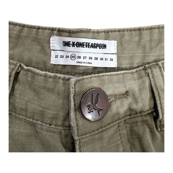 One Teaspoon Khaki Twisted Cuff Button Fly Denim Shorts Size 25 - Picture 3 of 6